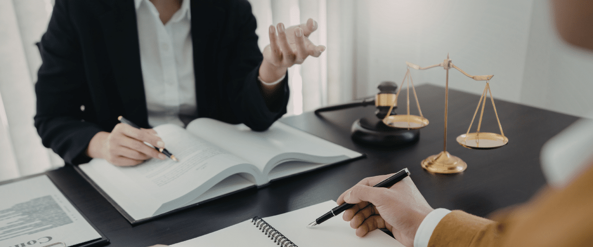 Do You Need a Divorce Lawyer in Florida? Pros and Risks Explained