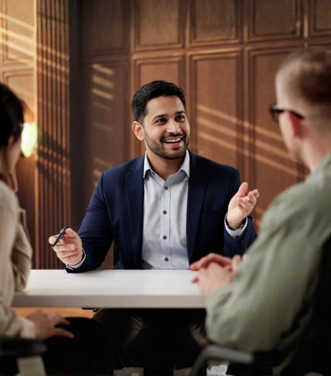 What Happens During a Family Lawyer Consultation