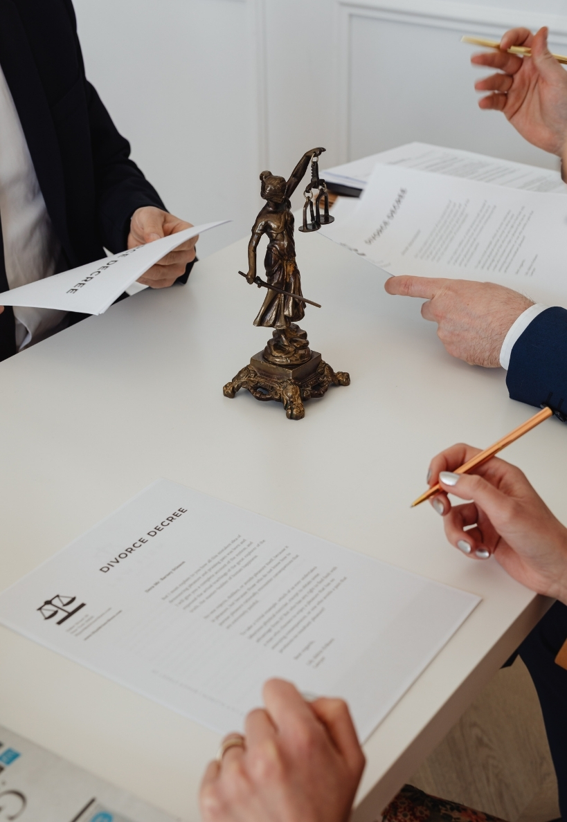 Which Issues Can A Family Divorce Lawyer Marianna Help You Solve
